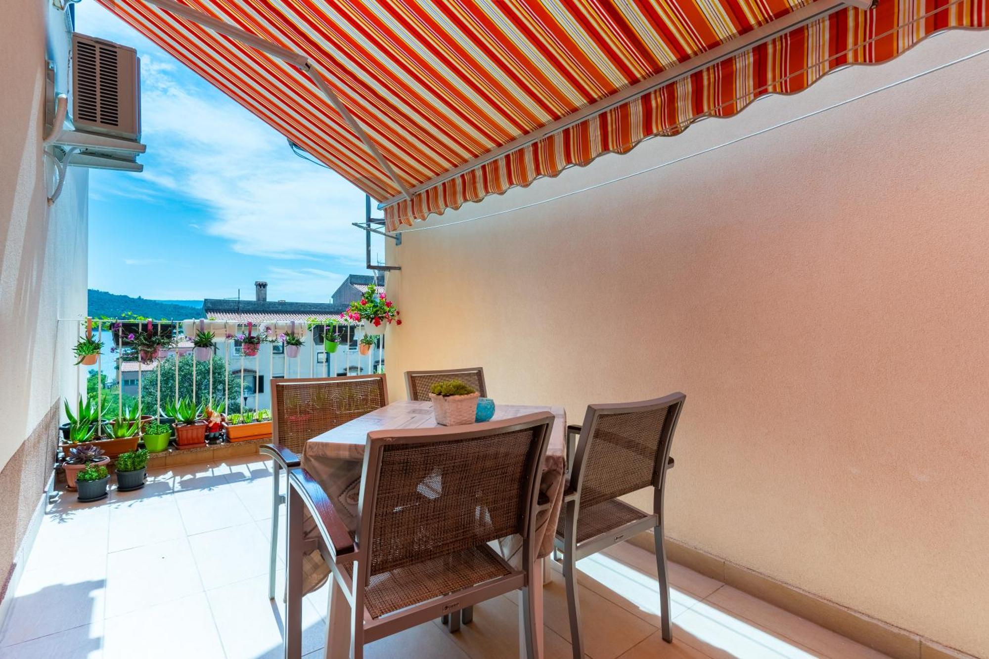 Apartman Laura Cres Exteriér fotografie